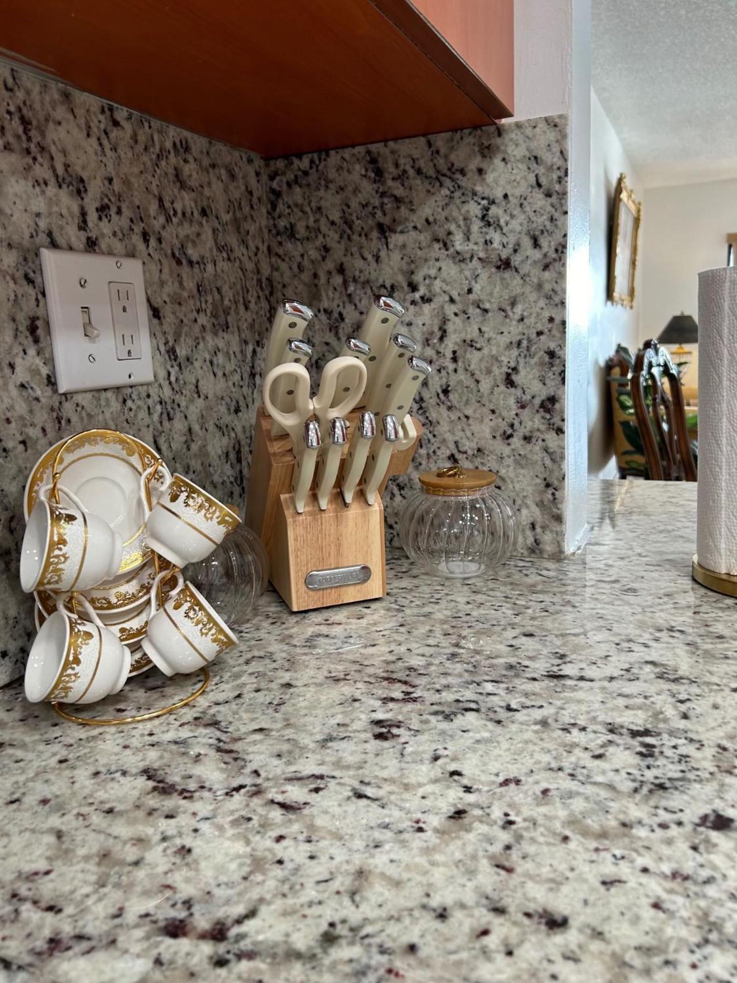 Beautiful Apartment With Very Elegant Colonial Decoration Tamiami Bagian luar foto
