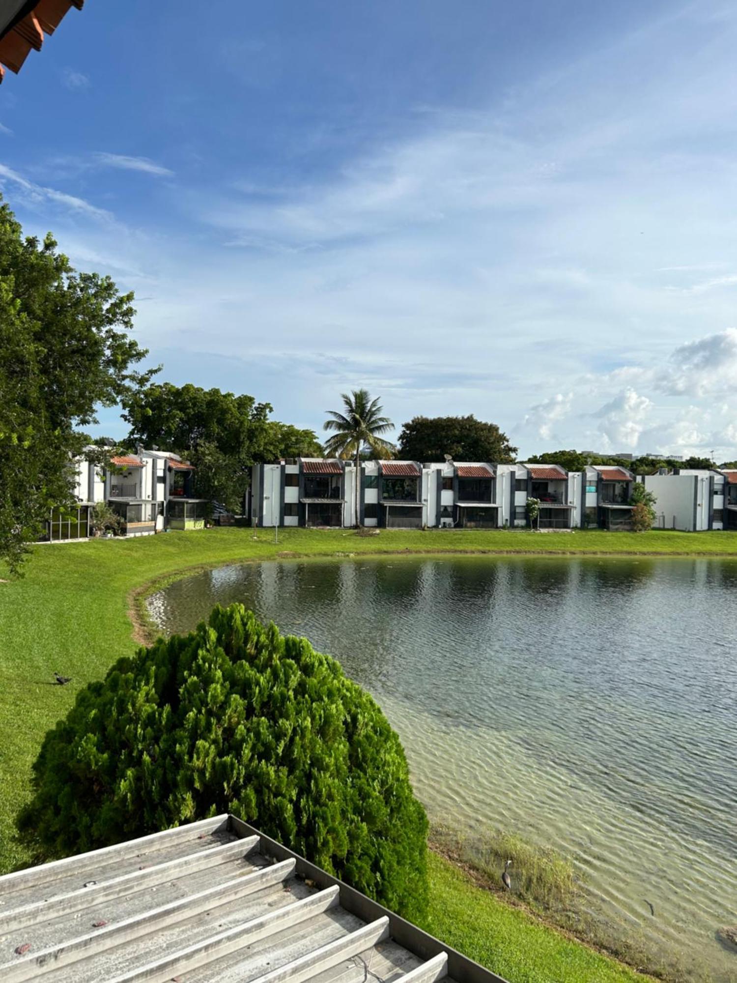 Beautiful Apartment With Very Elegant Colonial Decoration Tamiami Bagian luar foto